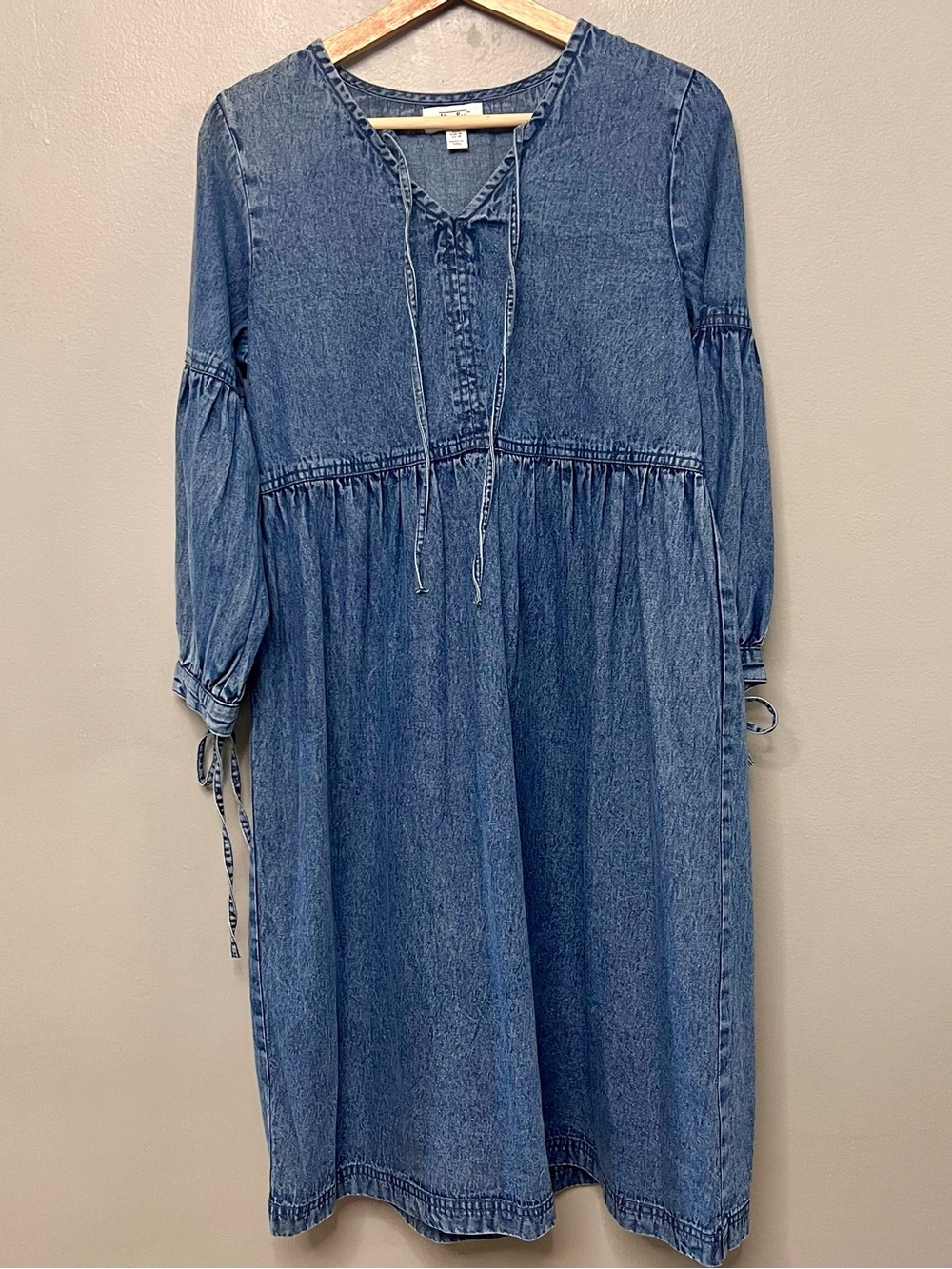 NWOT Myra Bag 100% Cotton Denim Smock Dress Split V-Neck Tie Blouson Sleeve SM